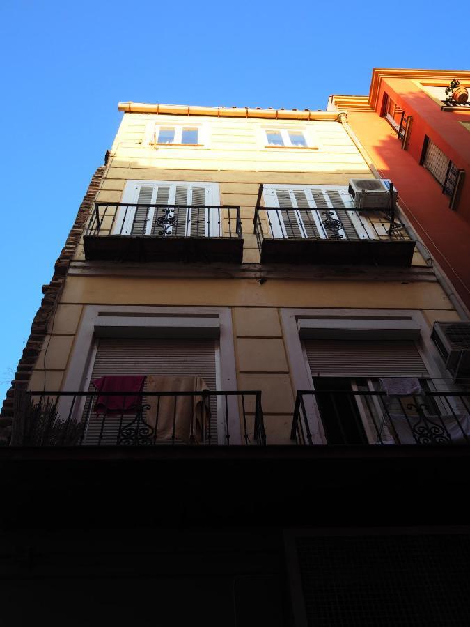 Cosy Appartment W/ Terrace In The Old City Centre Málaga Eksteriør billede